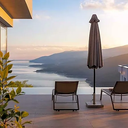 Hotel With Pool In 3*